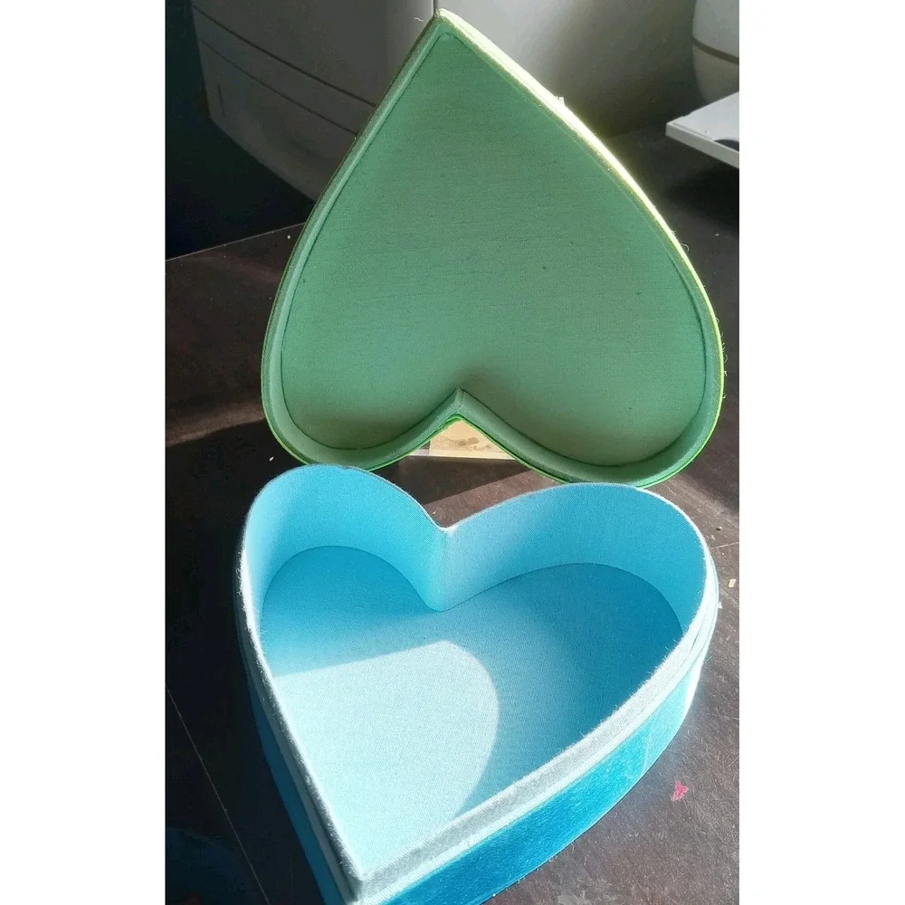 1999 Vintage Embellished Sequin‎ Heart Gift Box Trinket Keepsake Jewelery